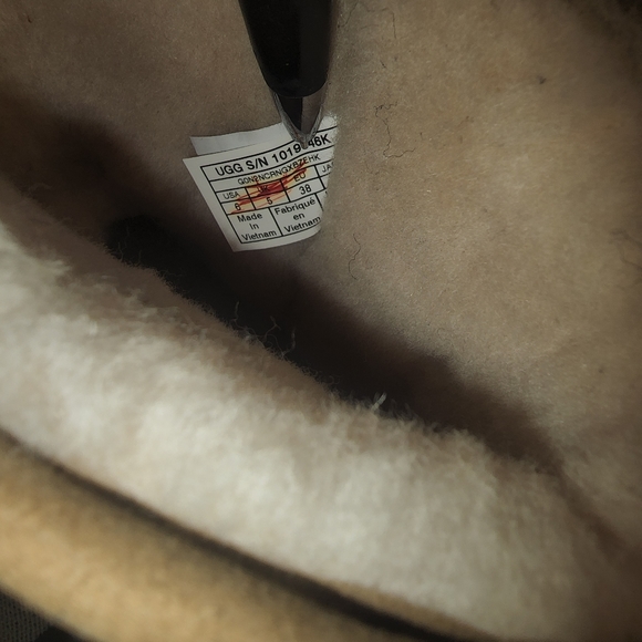 Waterproof boot - Picture 5 of 10